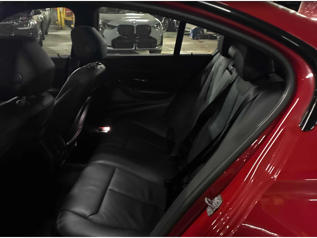 BMW 335 xDrive - автомобили, коли, обяви за нови и употребявани 8