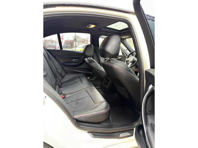 BMW 335 - автомобили, коли, обяви за нови и употребявани 8