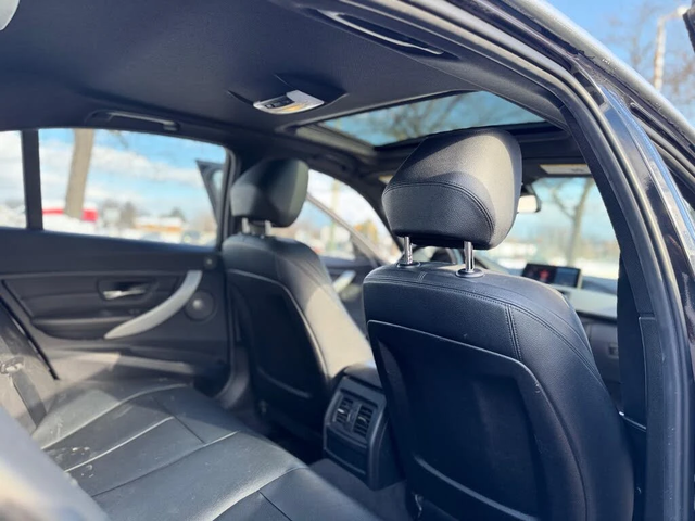 BMW 335 M* PERFORMANCE* XDRIVE* RECARO* HARMON* KARDON* - автомобили, коли, обяви за нови и употребявани 9