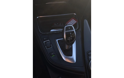 BMW 335 I * M-Package* * HeadUp* AвтоКредит* (ЦЕНА ДО БГ) - автомобили, коли, обяви за нови и употребявани 14