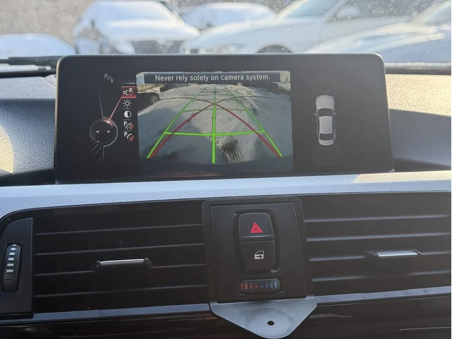 BMW 335 * xDrive * * HeadUp* AвтоКредит* (ЦЕНА ДО БГ) - автомобили, коли, обяви за нови и употребявани 12