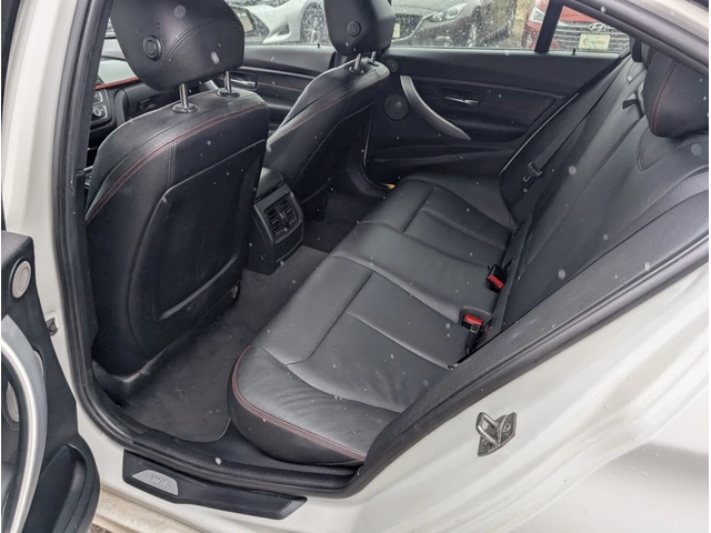 BMW i3 I xDrive* ПАНОРАМА* КСЕНОН* ПОДГРЕВ* ПАМЕТ - автомобили, коли, обяви за нови и употребявани 12