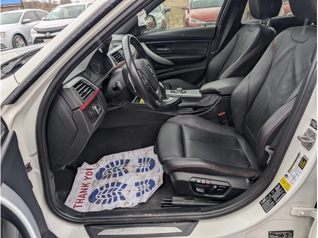 BMW i3 I xDrive* ПАНОРАМА* КСЕНОН* ПОДГРЕВ* ПАМЕТ - автомобили, коли, обяви за нови и употребявани 5