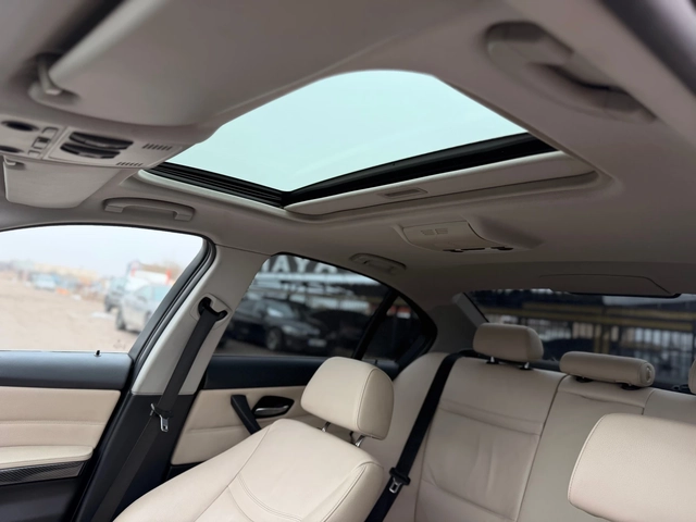BMW 335 d= M-performance= Keyless Go= Нави= Подгрев= - автомобили, коли, обяви за нови и употребявани 13