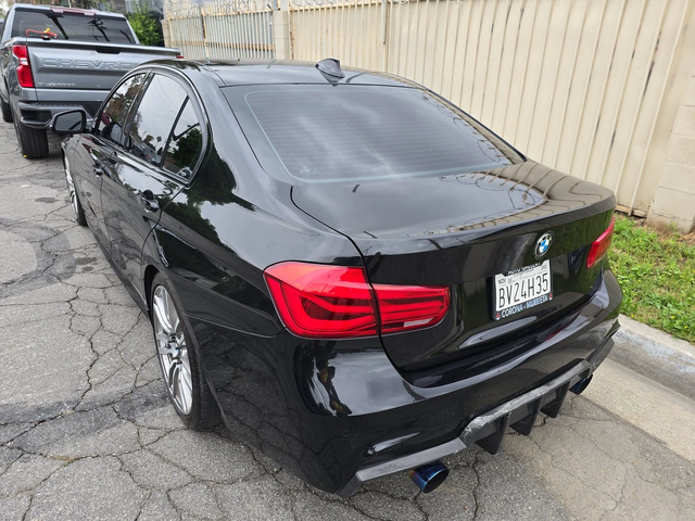 BMW 340 M Pack Shadowline* Harman* Head up* Фиксирана цена - автомобили, коли, обяви за нови и употребявани 5