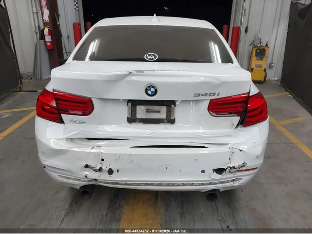 BMW 340 i B58 - автомобили, коли, обяви за нови и употребявани 14