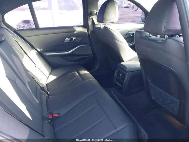 BMW 340 - автомобили, коли, обяви за нови и употребявани 7