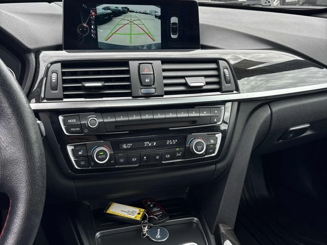 BMW 428 xDrive * Keyless * CARFAX - автомобили, коли, обяви за нови и употребявани 7