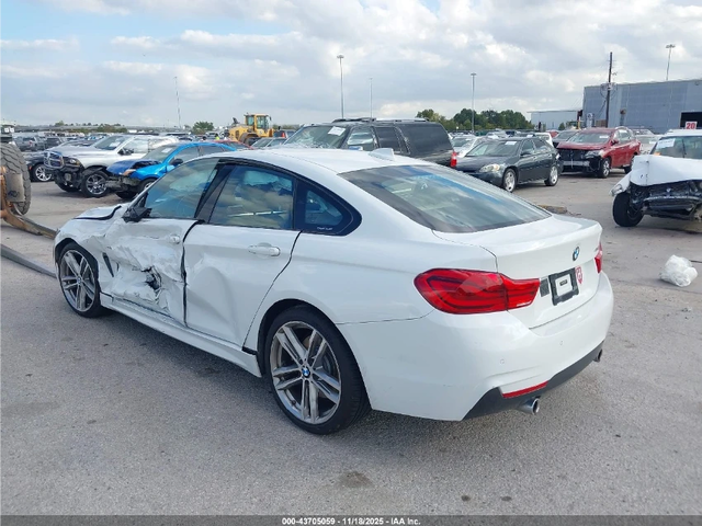 BMW 440 I / GRAN COUPE / M-PACK / HEADUP / HARMAN - автомобили, коли, обяви за нови и употребявани 3