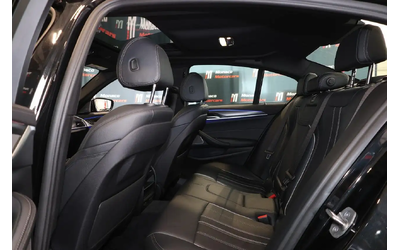 BMW 5 Series 540i xDrive MPKG|SUNROOF|CARPLAY|BLINDSPOT All Wheel Drive - автомобили, коли, обяви за нови и употребявани 7