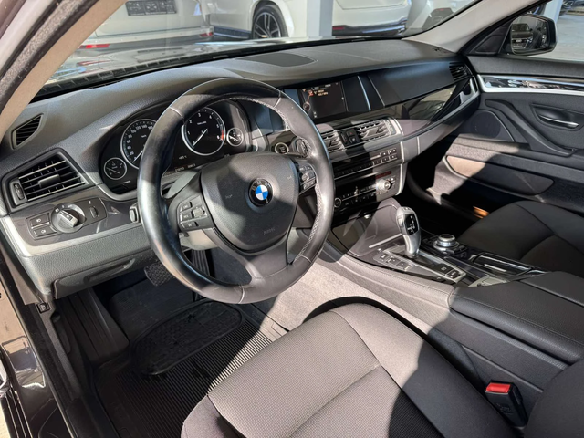BMW 520 2.0* 190ps* АВТОМАТ* НАВИ* ПАКТРОНИК* - автомобили, коли, обяви за нови и употребявани 8