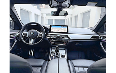 BMW 520 BMW 520d* M SPORT* Individual* Assist+ * Digital* - автомобили, коли, обяви за нови и употребявани 10