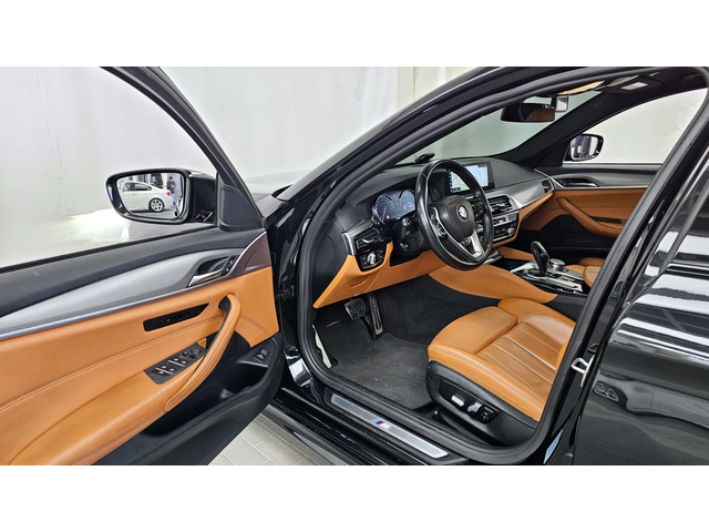 BMW 520 d M sport autogeorge.com - автомобили, коли, обяви за нови и употребявани 9