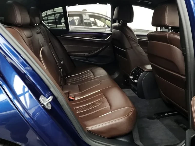 BMW 520 D M Sports Plus - автомобили, коли, обяви за нови и употребявани 11