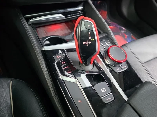 BMW 520 Luxury - автомобили, коли, обяви за нови и употребявани 8