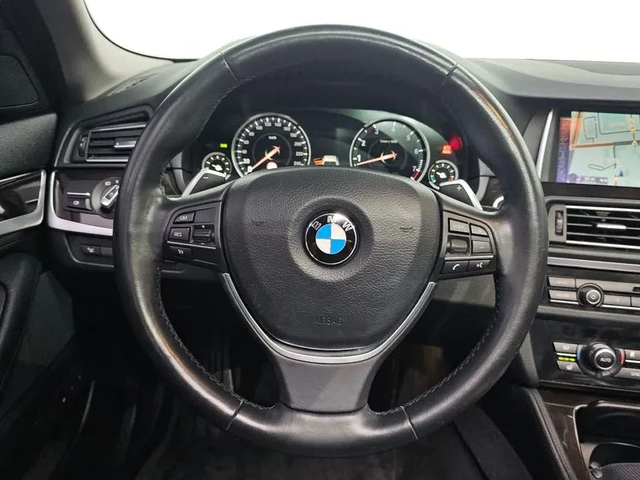 BMW 520 - автомобили, коли, обяви за нови и употребявани 12