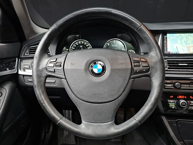 BMW 520 - автомобили, коли, обяви за нови и употребявани 12