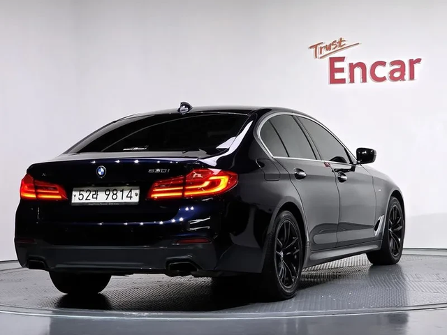 BMW 520 I xDrive M Sports - автомобили, коли, обяви за нови и употребявани 1