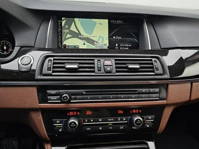 BMW 520 I xDrive M Aerodynamics - автомобили, коли, обяви за нови и употребявани 13