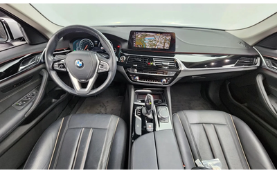 BMW 520 5 Series (G30) 520I Luxury - автомобили, коли, обяви за нови и употребявани 6