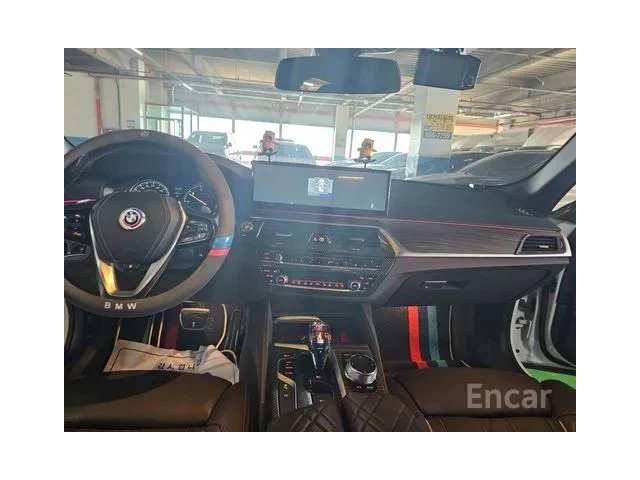 BMW 520 * ДИСТРОНИК * 360 * ОБДУХВАНЕ * B&W* DIGITAL - автомобили, коли, обяви за нови и употребявани 7