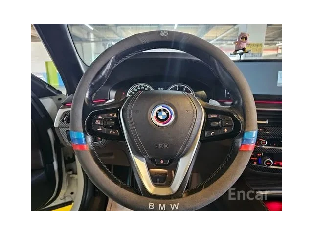 BMW 520 * ДИСТРОНИК * 360 * ОБДУХВАНЕ * B&W* DIGITAL - автомобили, коли, обяви за нови и употребявани 9