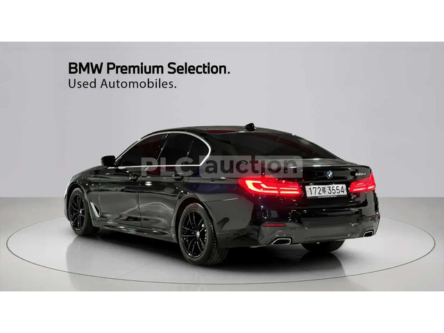 BMW 520 * ДИСТРОНИК * HUD * 360 * ОБДУХВАНЕ - автомобили, коли, обяви за нови и употребявани 1