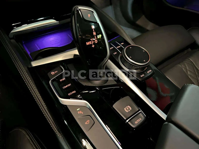 BMW 520 * ДИСТРОНИК * HUD * 360 * ОБДУХВАНЕ - автомобили, коли, обяви за нови и употребявани 8