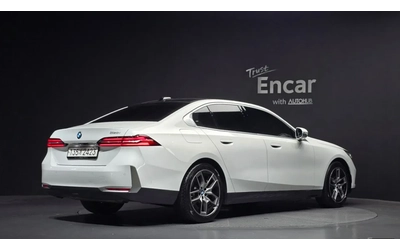 bmw-520 - 1