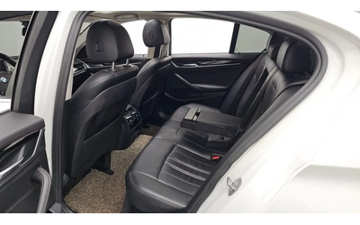 BMW 520 Luxury* КОЖА* НАВИ* ПАНО* КАМЕРА* HUD - автомобили, коли, обяви за нови и употребявани 9