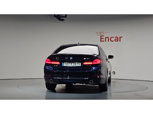 BMW 520 520d xDrive Luxury Plus - автомобили, коли, обяви за нови и употребявани 3