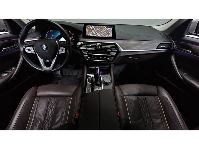 BMW 520 520d xDrive Luxury Plus - автомобили, коли, обяви за нови и употребявани 5