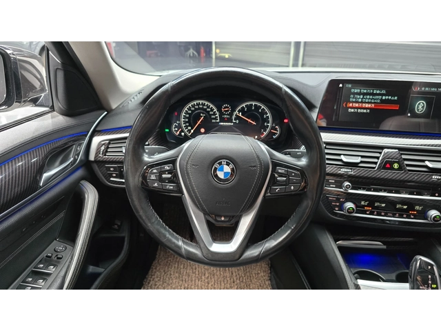 BMW 520 520i Luxury | HUD | Адаптивен круиз | Камера - автомобили, коли, обяви за нови и употребявани 11