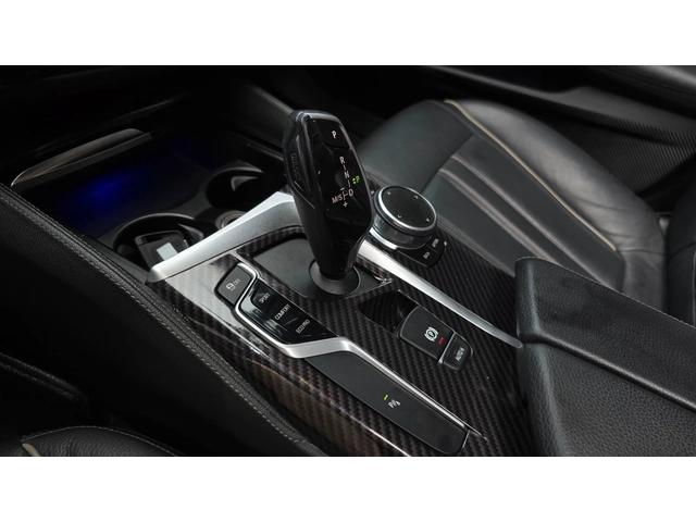 BMW 520 520i Luxury | HUD | Адаптивен круиз | Камера - автомобили, коли, обяви за нови и употребявани 7