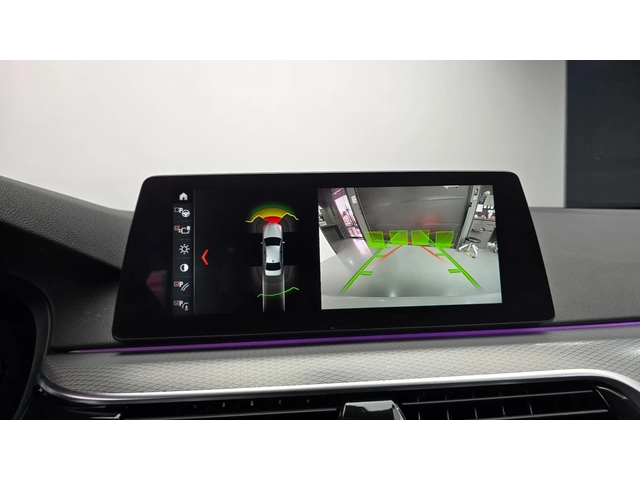 BMW 520 520d M Sport | HUD | Адаптивен круиз | M пакет - автомобили, коли, обяви за нови и употребявани 12