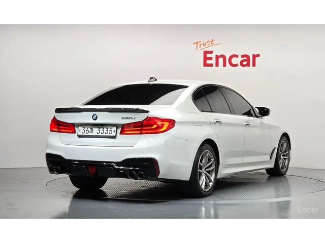 BMW 520 520d M Sport | HUD | Адаптивен круиз | M пакет - автомобили, коли, обяви за нови и употребявани 1