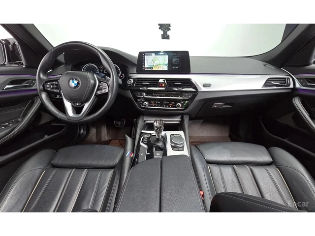 BMW 520 520d M Sport | HUD | Адаптивен круиз | M пакет - автомобили, коли, обяви за нови и употребявани 5