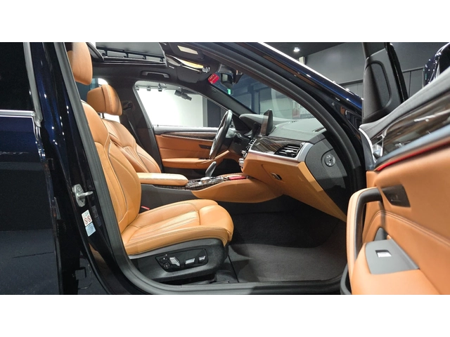 BMW 520 520i M Sport | 360  Камера | HUD | Adaptive Cruise - автомобили, коли, обяви за нови и употребявани 14