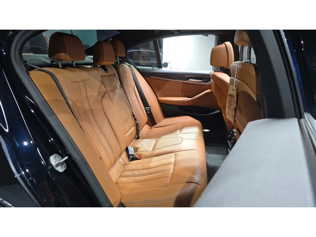 BMW 520 520i M Sport | 360  Камера | HUD | Adaptive Cruise - автомобили, коли, обяви за нови и употребявани 15