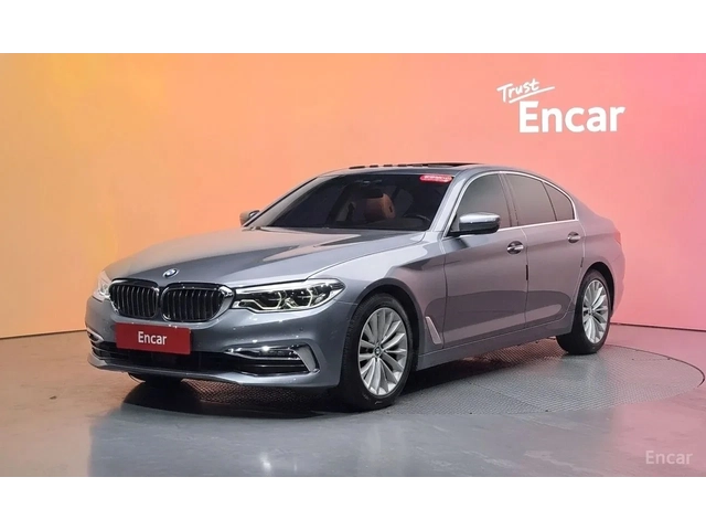 BMW 520 520d Luxury Special Edition | HUD | Adaptive Cruis - автомобили, коли, обяви за нови и употребявани 0