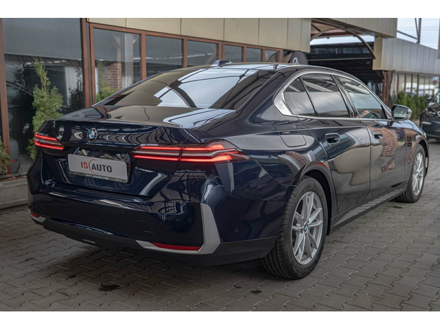 BMW 520 Individual/Подгрев/Ambient/PC-iBrake/Active Guard/ - автомобили, коли, обяви за нови и употребявани 5