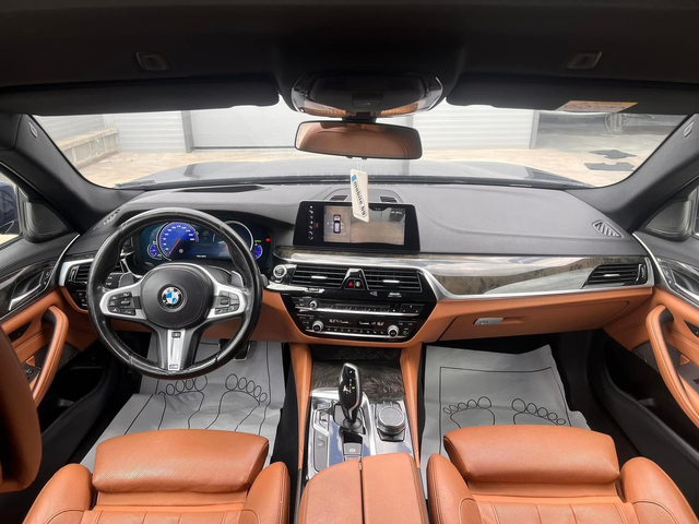 BMW 520 M X drive - автомобили, коли, обяви за нови и употребявани 11