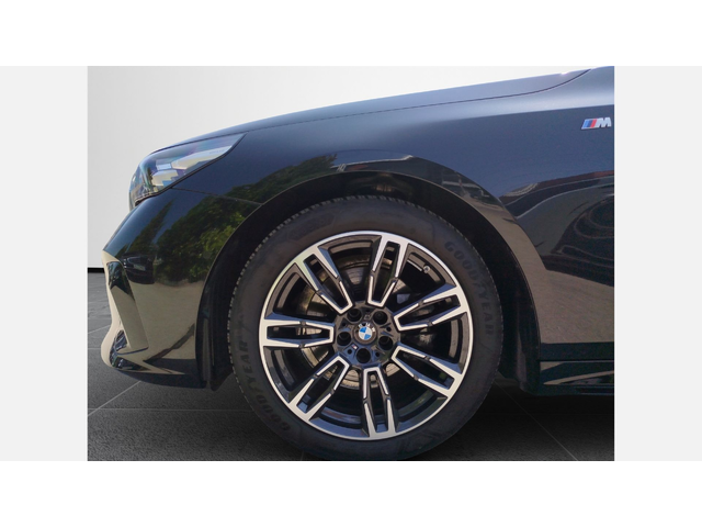 BMW 520D XDRIVE - автомобили, коли, обяви за нови и употребявани 4