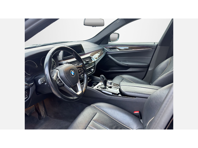 BMW 520d xDrive - автомобили, коли, обяви за нови и употребявани 5