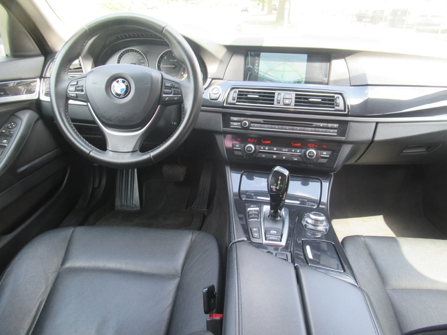 BMW 525 d X-Drive M Paket - автомобили, коли, обяви за нови и употребявани 10