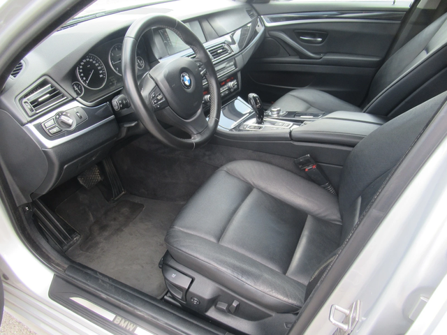 BMW 525 d X-Drive M Paket - автомобили, коли, обяви за нови и употребявани 11