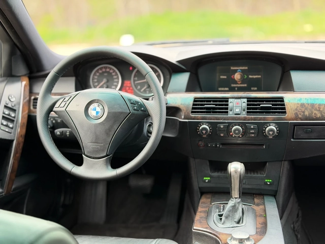 BMW 02 2.5d~M-PAKCET~АВТОМАТ~КОЖА~НАВИ - автомобили, коли, обяви за нови и употребявани 10