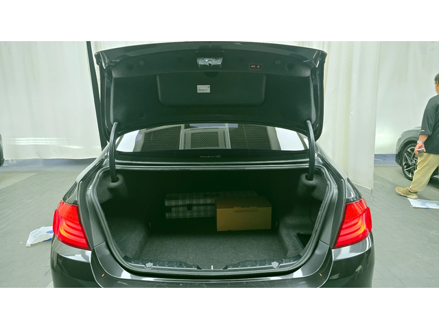 BMW 528 5 Series (F10) - автомобили, коли, обяви за нови и употребявани 16