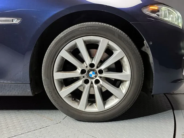 BMW 528 I xDrive Luxury Plus - автомобили, коли, обяви за нови и употребявани 4