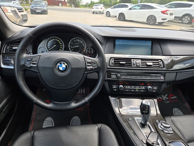 BMW 528 3.0i-240кс= АВТОМАТ= M Sport Package= ПОДГРЕВ= ШИБ - автомобили, коли, обяви за нови и употребявани 10